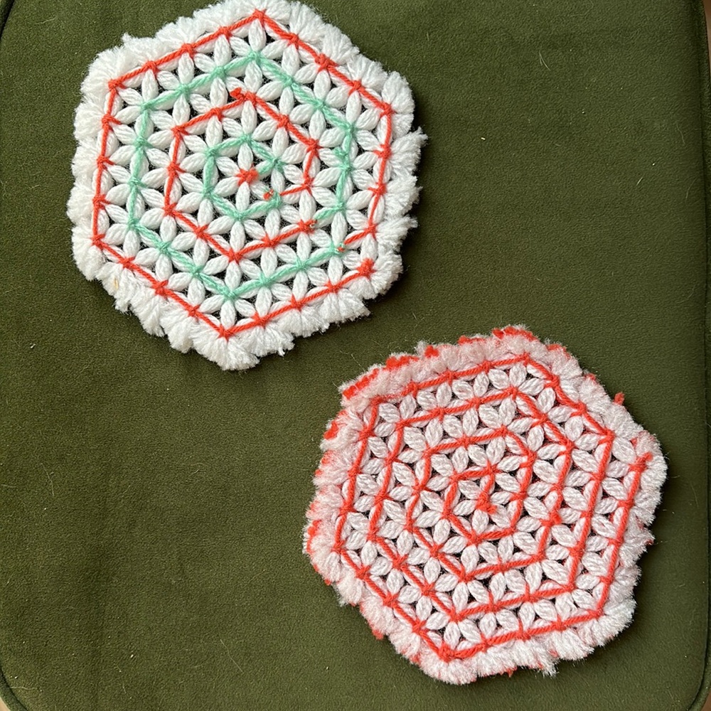 Vintage trivet pot holder